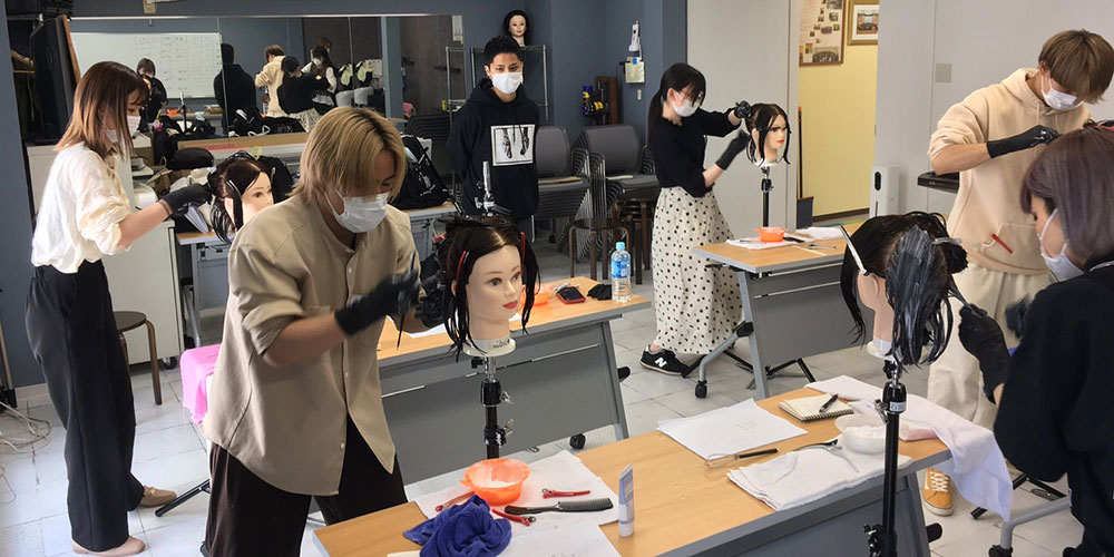 集合教育で学ぶ場を提供